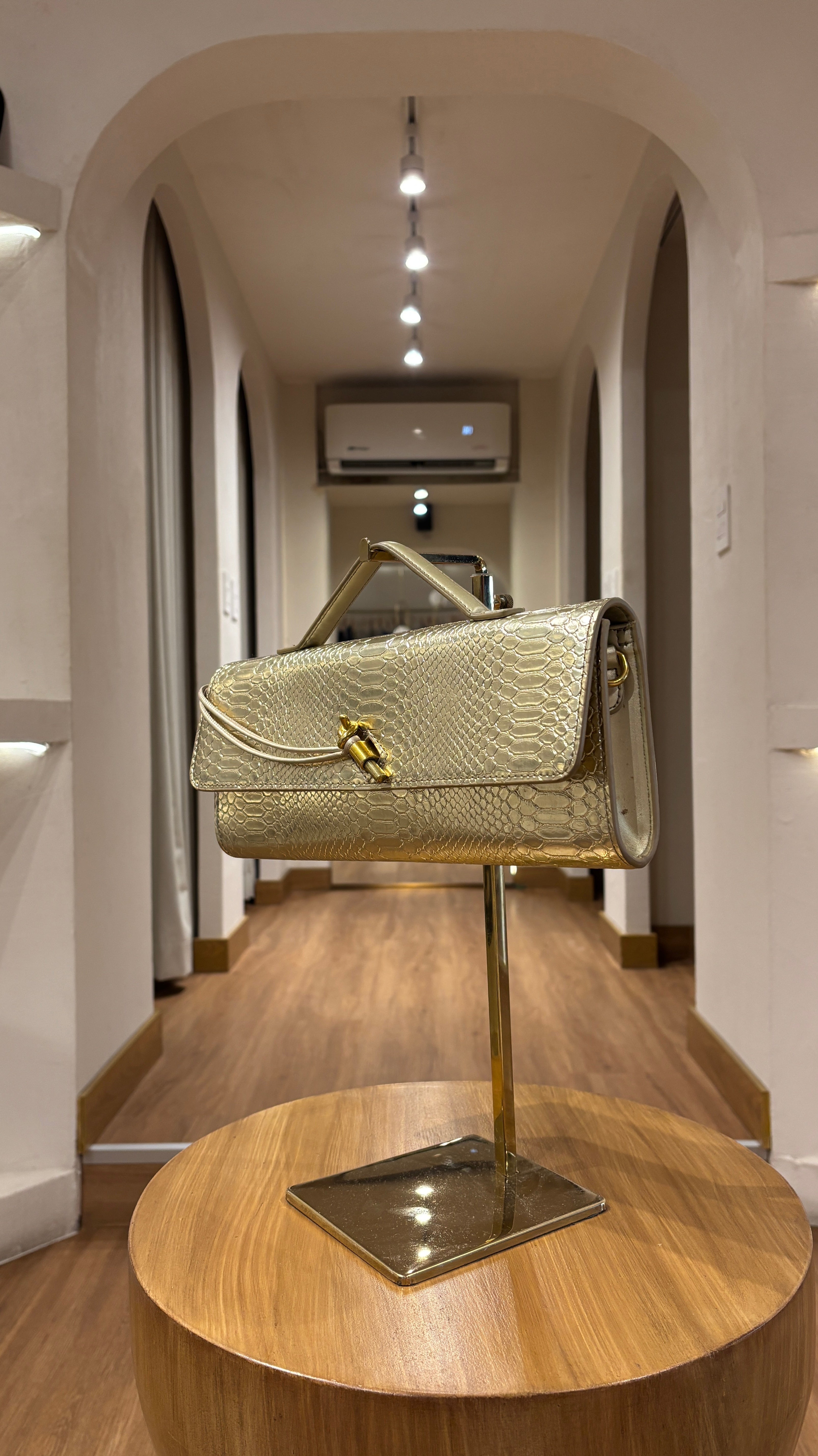 Bolsa Bottega Dorada