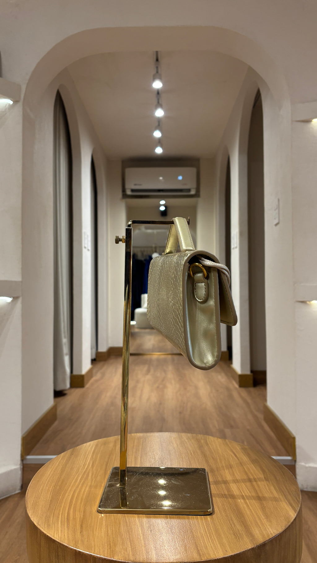 Bolsa Bottega Dorada