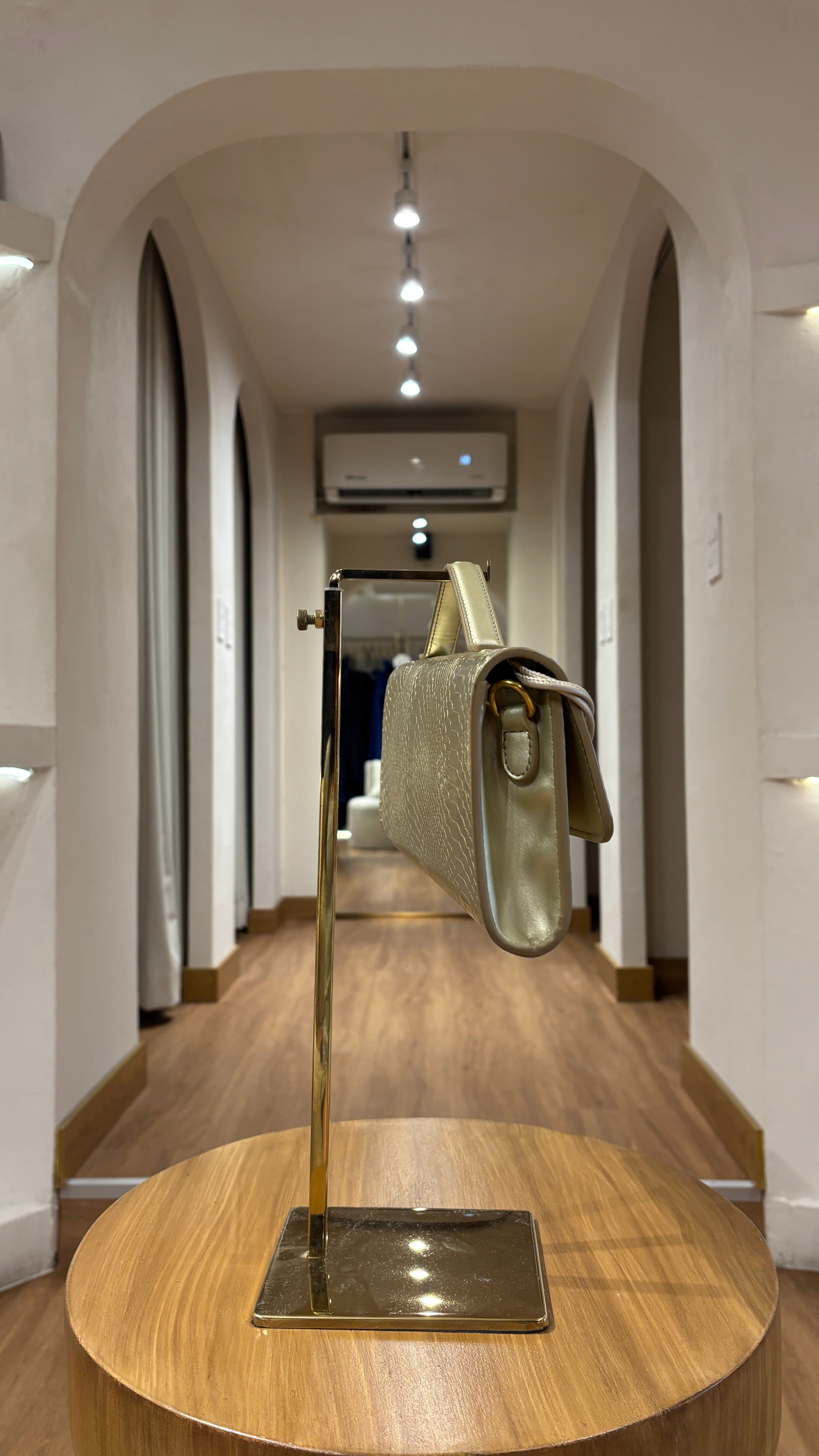 Bolsa Bottega Dorada