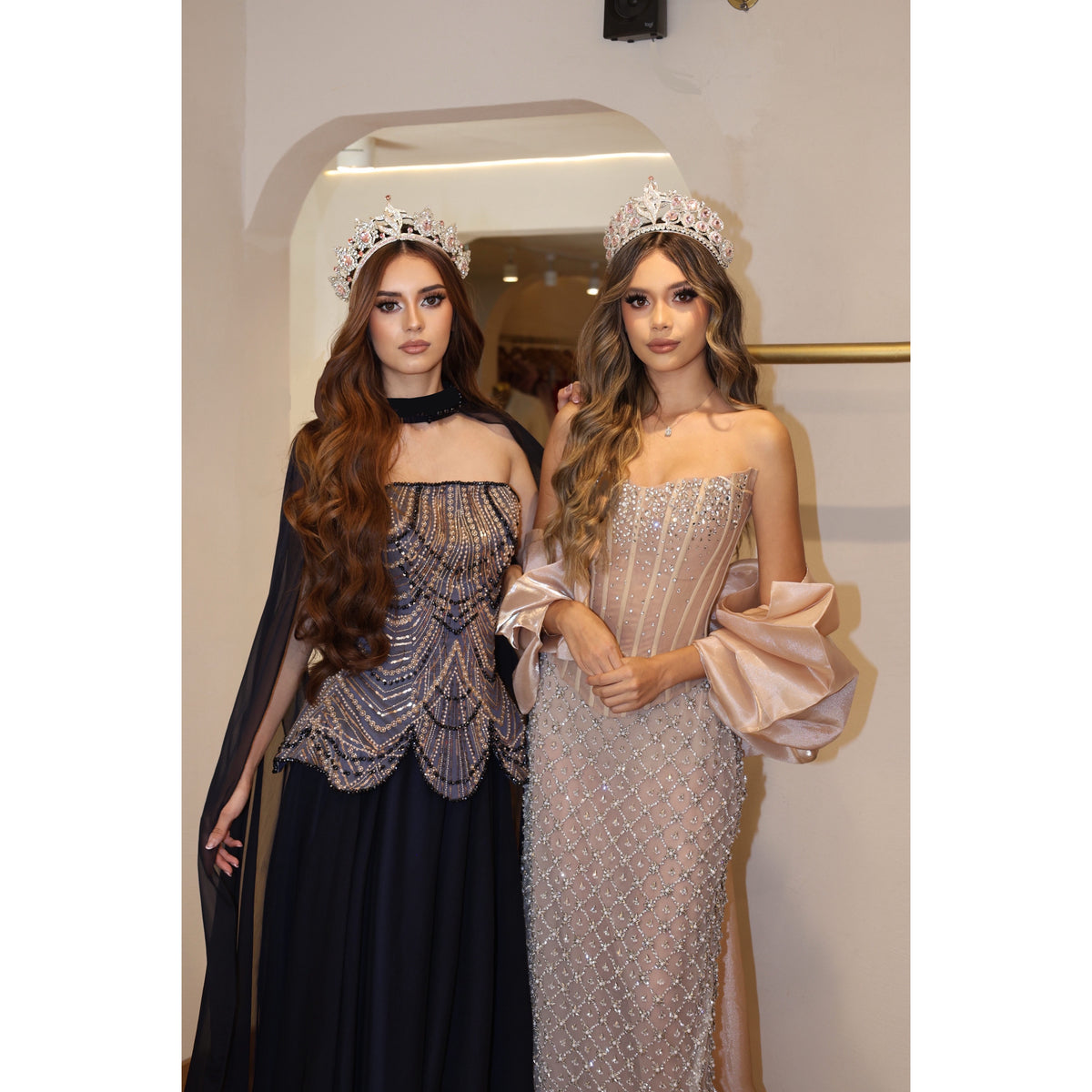 Modelo Regina y Kimberly Renta
